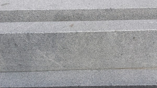 Bord. und Leistenstein Granit anthrazit, 100x25x8 cm